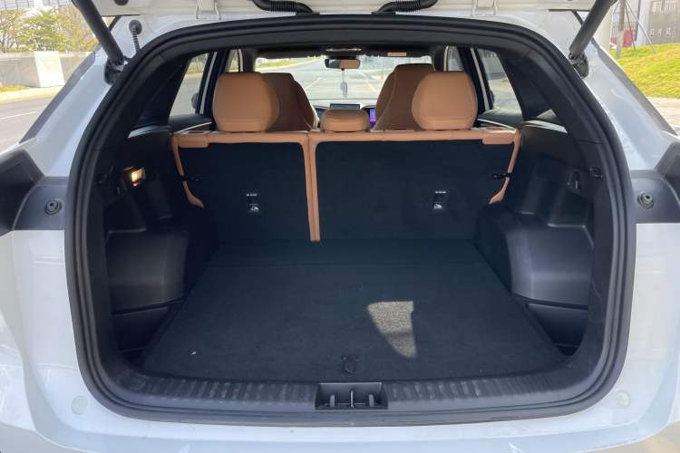 Used Geely Galaxy L7 2025 EM-i 115km Exploration+ Edition