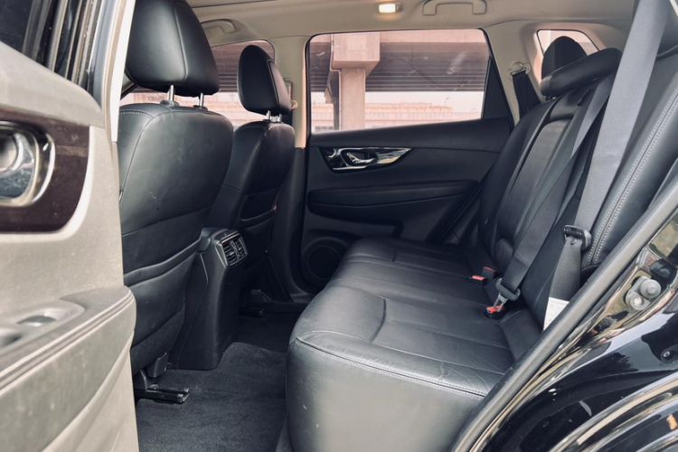 Used Nissan X-Trail 2019 2.0L CVT Smart Connect Comfort Edition 2WD