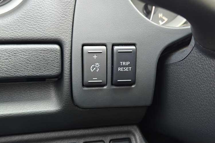 Used Nissan Terra 2020 2.5L XL Upper Automatic Two-Wheel Drive Luxury Edition