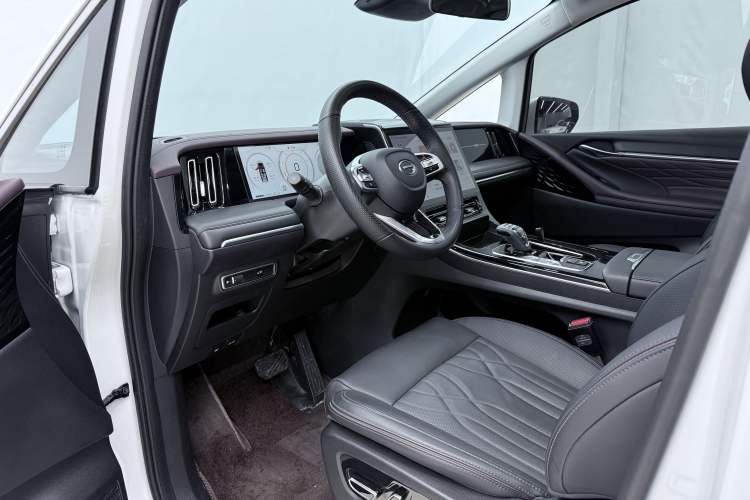 Used GAC Trumpchi M8 2024 Master Series 400T Prestige Edition