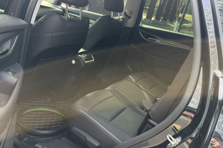 Used Buick Enclave 2020 28T Two-Wheel Drive Prestige Version