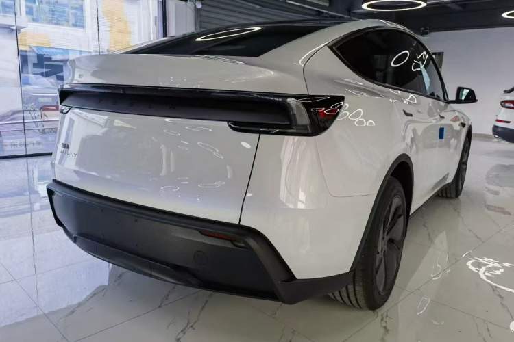Used Tesla Model Y 2026 Rear-Drive Model