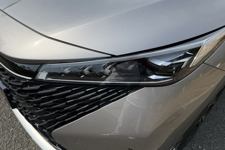 Used Roewe RX5 2023 1.5T Prestige Sliding-Screen Version Left Front Headlight