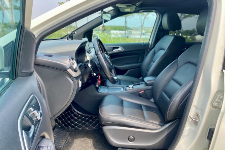 Used Mercedes-Benz B-Class 2015 B 200 Fashion Model