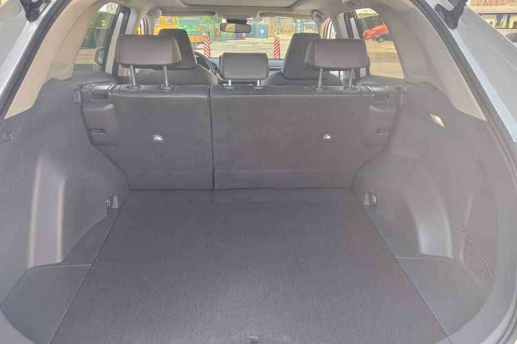 Used Toyota RAV4 2023 2.0L CVT Two-Wheel Drive Fashion Plus Edition Trunk