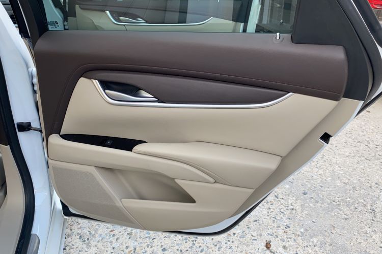 Used Cadillac XTS 2015 28T Comfort Model