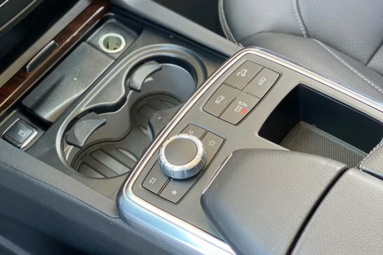 Used Mercedes-Benz M-Class 2014 ML 400 4MATIC Dynamic Model
