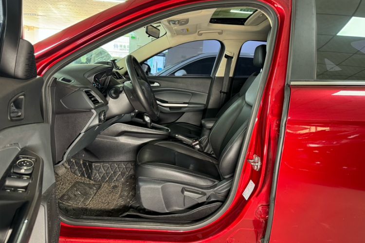 Used Ford Escort 2015 1.5L Automatic Fashion Model