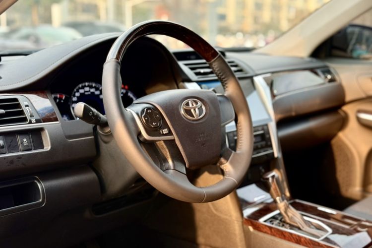 Used Toyota Camry 2016 2.0G 10th Anniversary Leading Edition