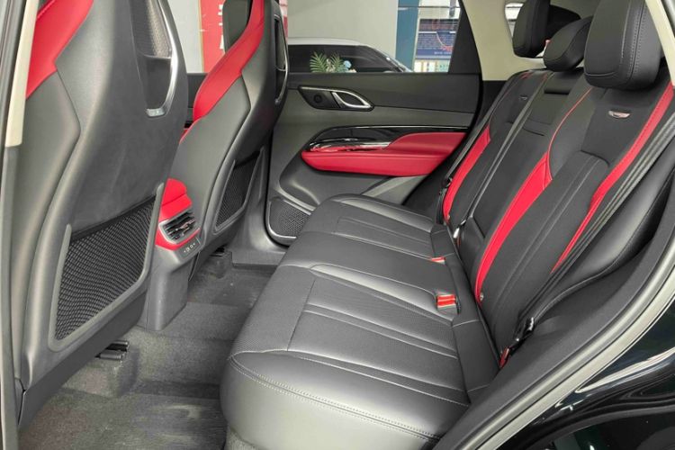 Used Hongqi HS3 2023 1.5T Two-Wheel Drive Shanwei Edition Interior 2