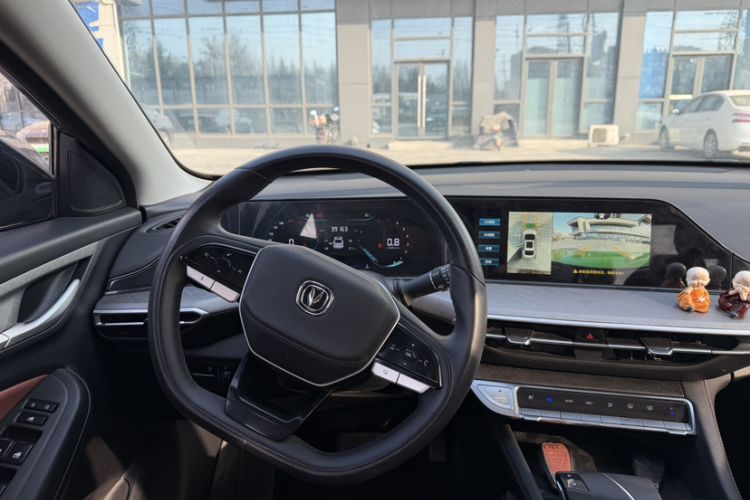 Used CHANGAN Eado 2023 Changan Edition PLUS Blue Whale NE 1.4T GDI DCT Prestige Version
