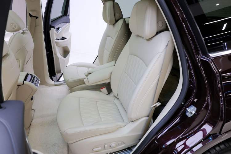 Used Buick Enclave 2020 28T All-Wheel Drive Avenir
