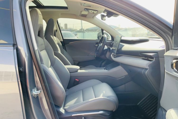 Used Lynk & Co 06 EM-P 2025 EM-P 126 Long-Range Halo