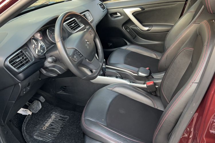 Used Citroen C3-XR 2015 1.6THP Automatic Pioneer Model
