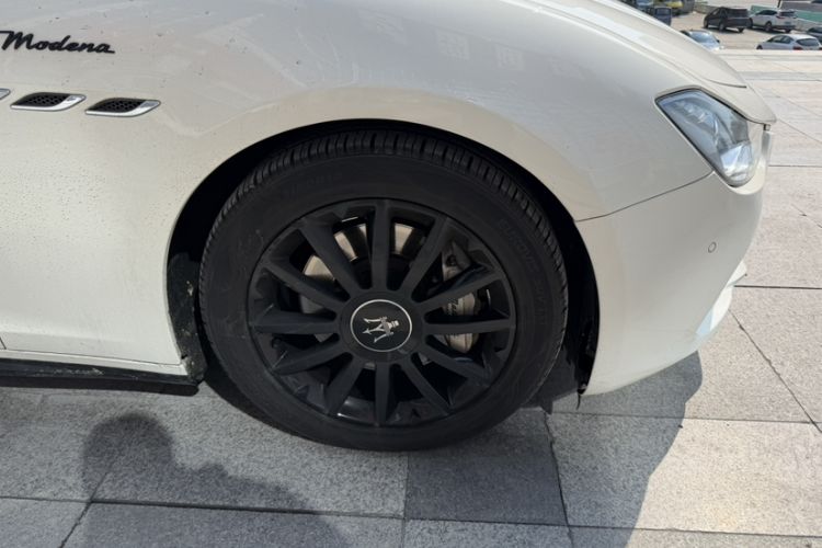 Used Maserati Ghibli 2014 3.0T Standard Edition Exterior 3