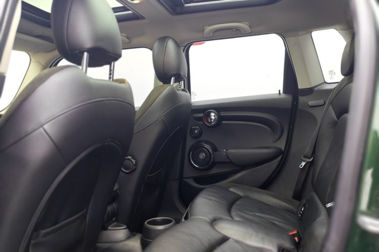 Used MINI 2015 1.5T COOPER Excitement Five-Door Edition Interior 6