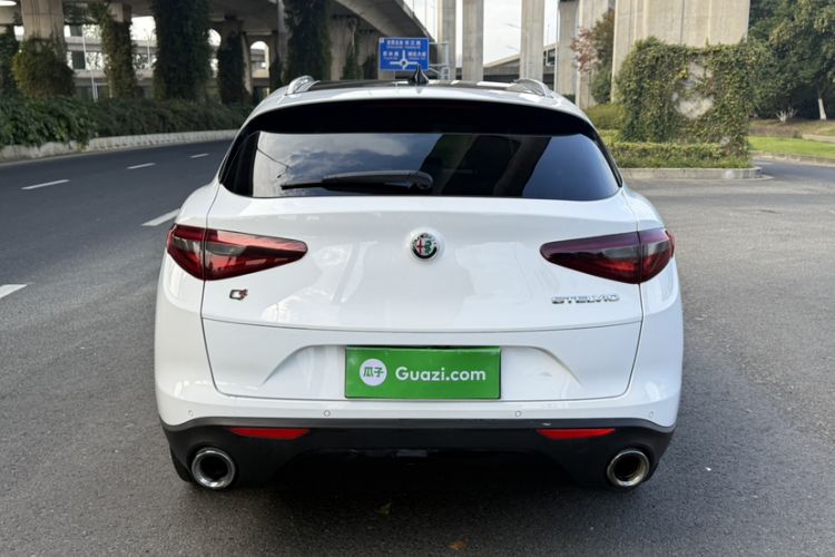 Used Alfa Romeo Stelvio 2017 2.0T 200HP Luxury Edition
