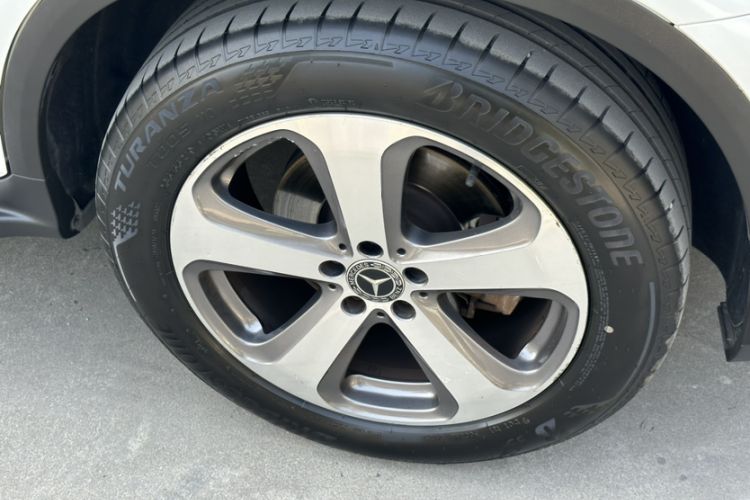 Used Mercedes-Benz GLC 2017 GLC 260 4MATIC Luxury Model
