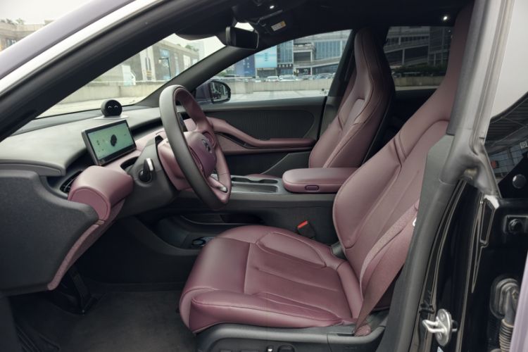 Used Nio ET5T 2024 75kWh Touring Interior 2