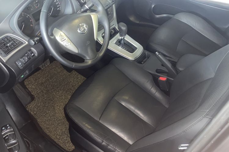 Used Nissan Sylphy 2014 1.6XV CVT Deluxe Edition Interior 2