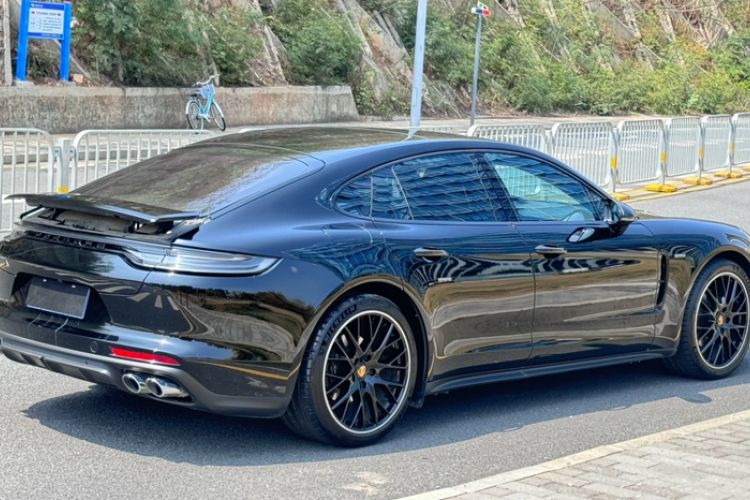 Used Porsche Panamera 2023 Facelifted Panamera 2.9T Platinum Edition