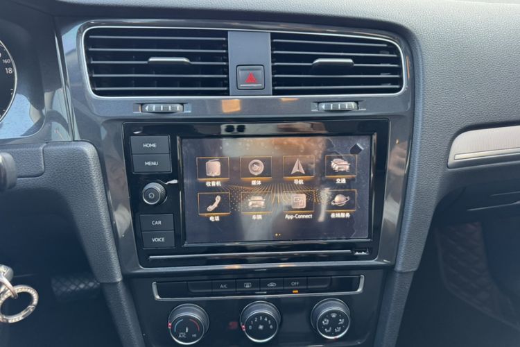 Used Volkswagen Golf 2019 200TSI DSG Comfort & Ambition Edition China VI Standard Audio And AC Panel