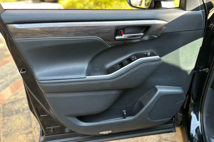 Used Toyota Crown Kluger 2024 2.5L HEV Four-Wheel Drive Premium Edition