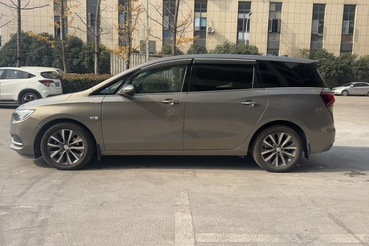 Used Buick GL6 2018 18T 6-Seater Prestige Model
