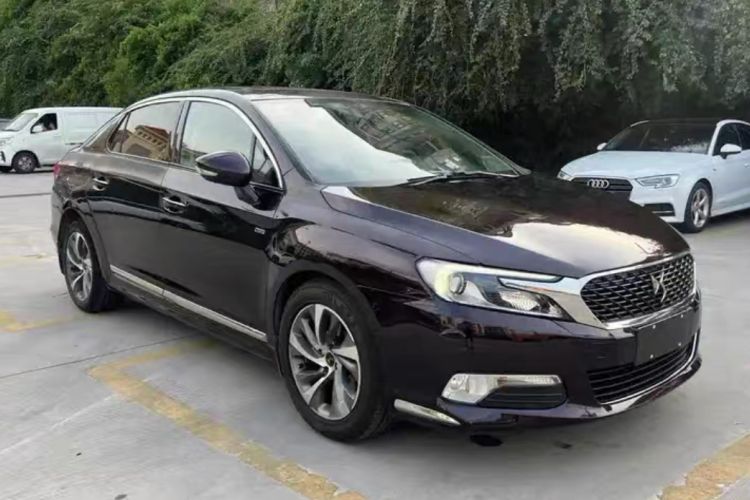 Used DS 5LS 2014 1.6T Luxury Edition THP200
