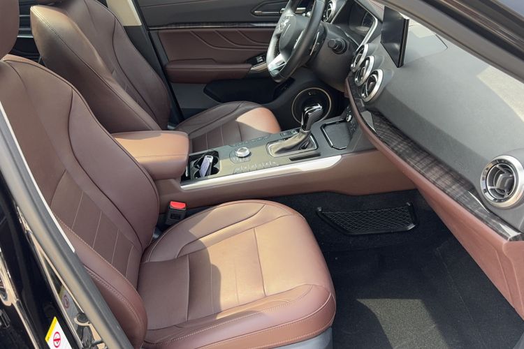 Used Wey VV5 2017 2.0T Flagship Edition Right Front Seat