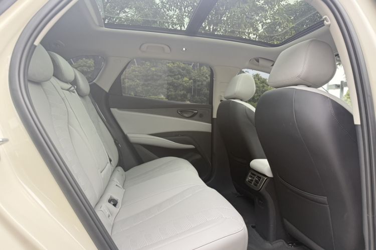 Used BYD Seal 06 DM-i Touring 2025 Model DM-i 150KM Deluxe Interior 7