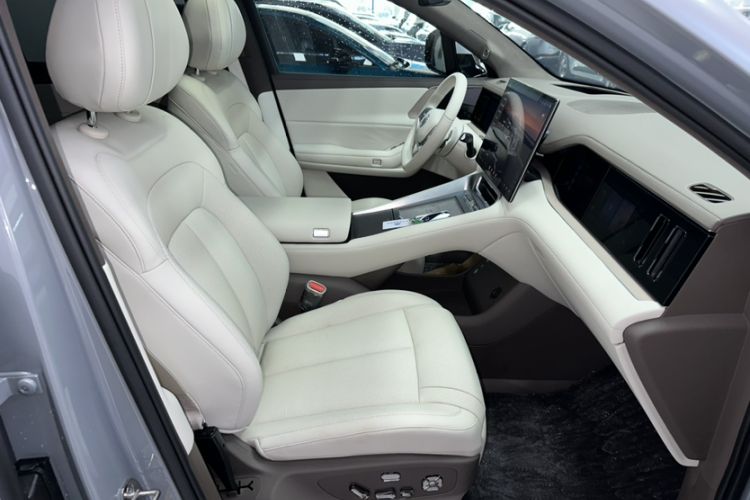 Used Denza N8L 2025 Model Flagship Model