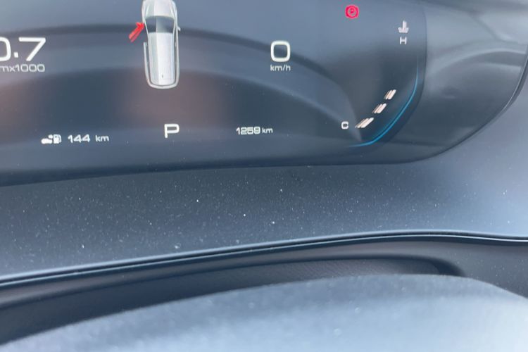 Used Wuling Victory 2020 1.5T CVT Luxury Model Odometer Close Up