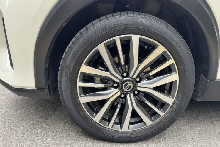 Used Nissan Kicks 2022 1.5L CVT XL Fashion Edition