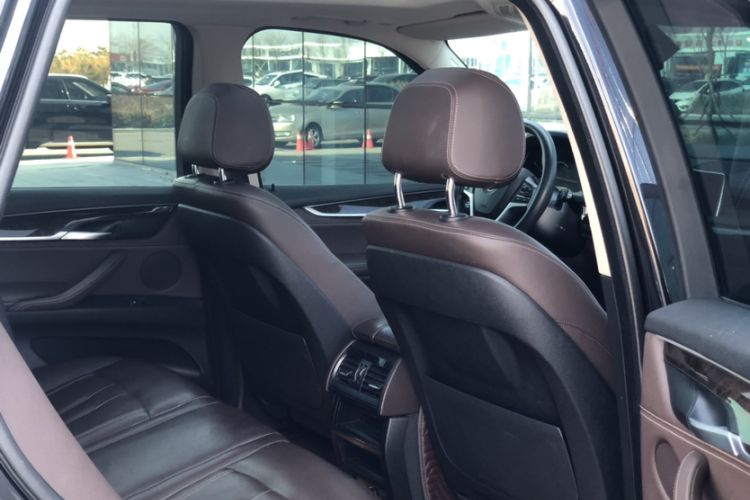 Used BMW X5 2018 xDrive28i
