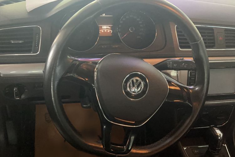 Used Volkswagen Lavida 2015 1.6L Automatic Comfort Edition