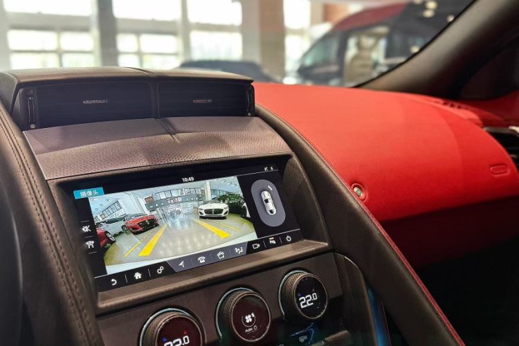 Used Jaguar F-TYPE 2019 2.0T Hardtop Version
