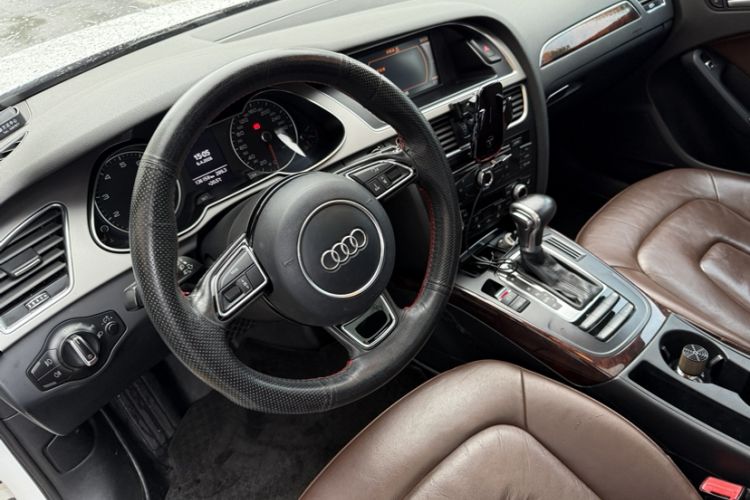 Used Audi A4L 2015 35 TFSI Automatic Comfort Model
