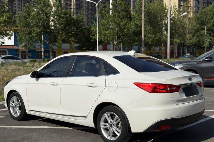 Used Ford Escort 2019 Revised Version 1.5L Automatic Enjoyment Type China VI Standard