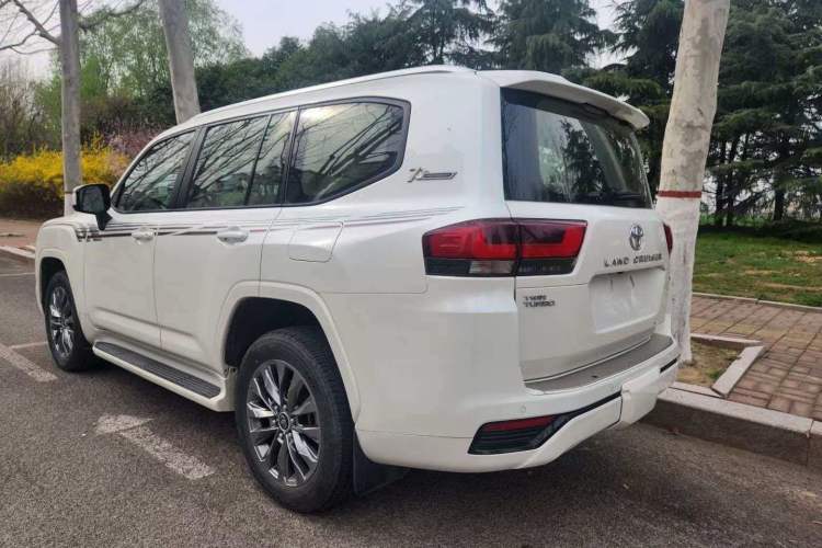 Used Toyota Land Cruiser  Exterior 3