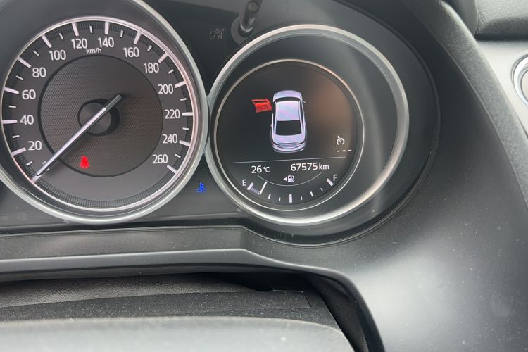 Used Mazda Atenza 2018 2.5L Blue Sky Prestige Edition China VI compliant Odometer Close Up