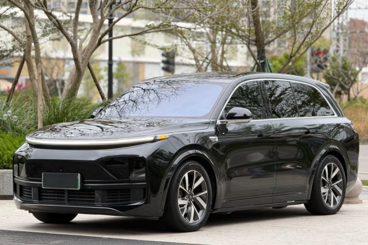 Used Li Auto L8 2023 Pro Model
