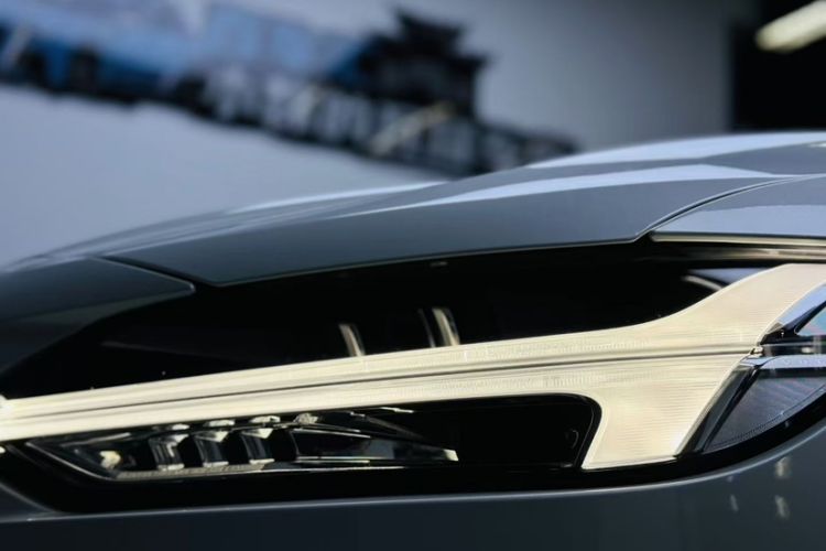 Used Volvo V90 2022 Cross Country B5 AWD Prestige Edition