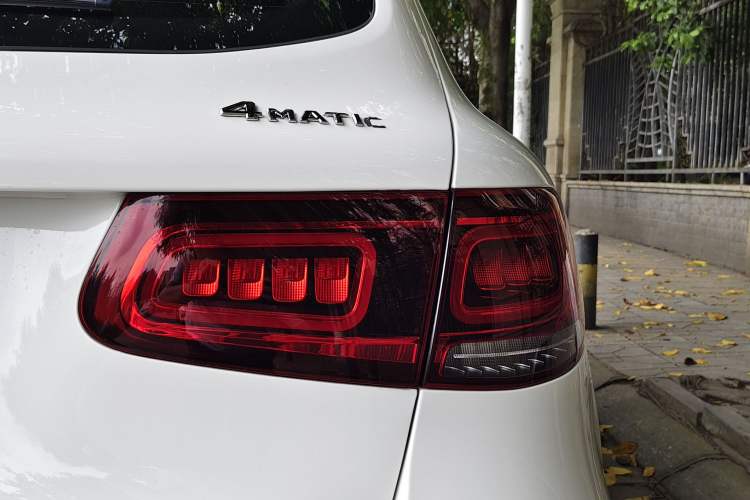 Used Mercedes-Benz GLC 2020 GLC 300 L 4MATIC Dynamic Edition
