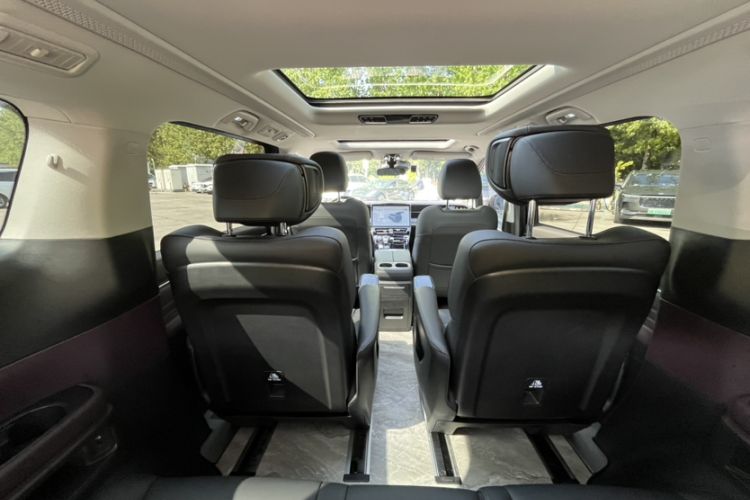 Used GAC Trumpchi M8 2024 Master Series 400T Prestige Edition Interior 3