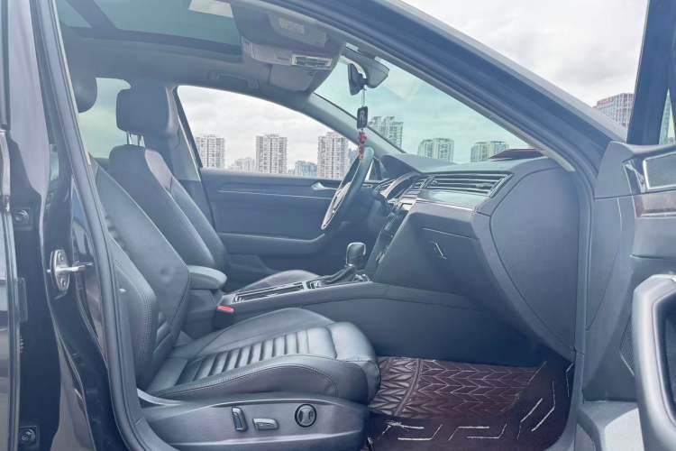 Used Volkswagen Magotan 2019 330TSI DSG Luxury Version China VI Standard
