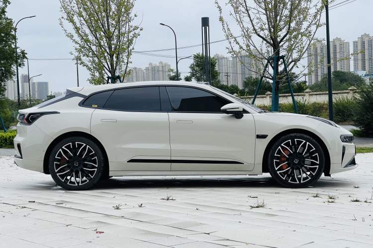 Used Zeekr 001 2025 YOU Edition 100 kWh All-Wheel Drive
