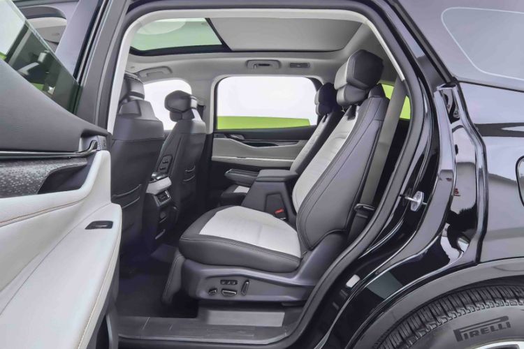 Used Ford Edge 2023 Ford Explorer L 2.0T EcoBoost Four-Wheel Drive 7-Seater Supreme Model
