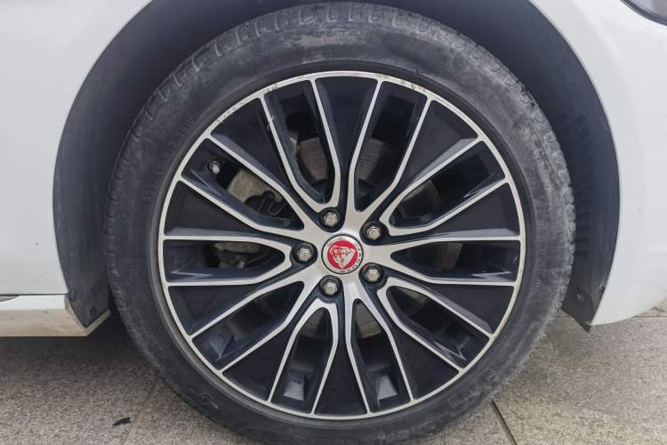 Used Jaguar XEL 2020 2.0T 200 PS S Advanced Elegance Edition
