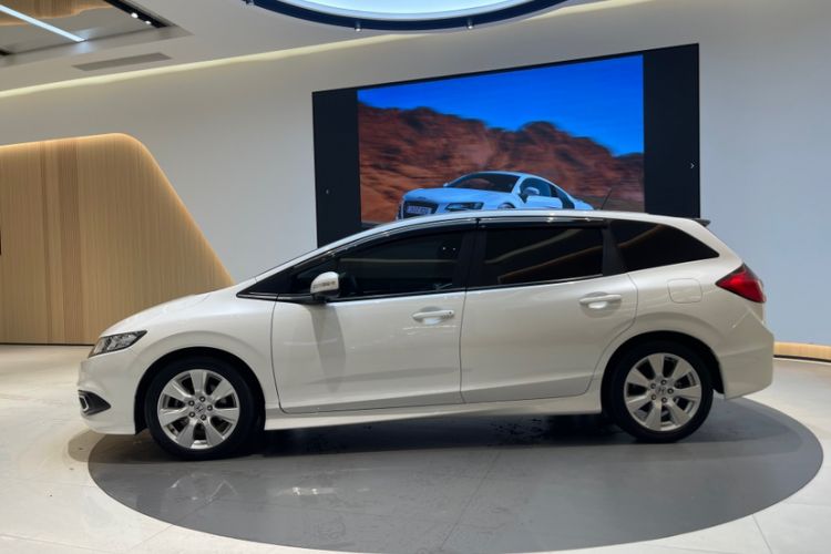 Used Honda Jade 2016 1.8L Automatic Comfort Version 5 Seats
